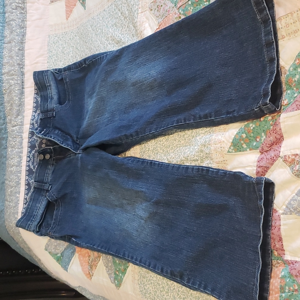 Bandolino Crop Jeans